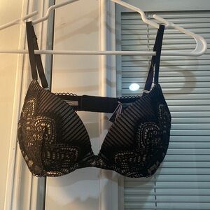 Victoria’s Secret Dream Angels Push Up Bra 32D